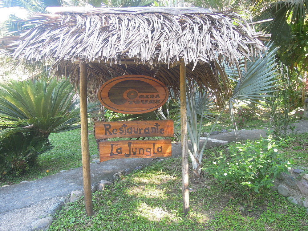Omega Tours Adventure Company And Eco Jungle Lodge Эль-Перу Экстерьер фото